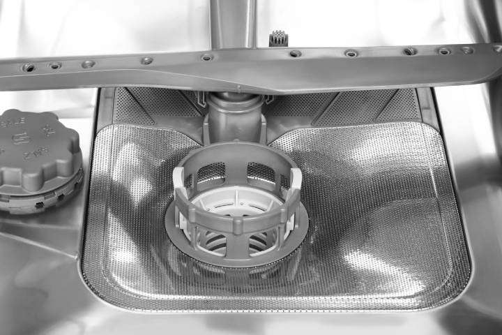 Spülmaschine stinkt auch während des Spülens